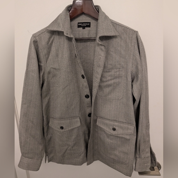 Gray Button-Up Over Shirt / Shacket - Picture 2 of 5